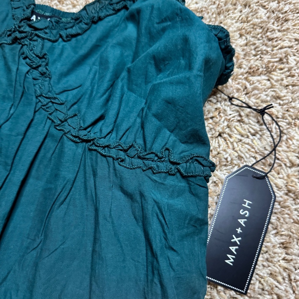 Green Tiered dress - Picture 2 of 4